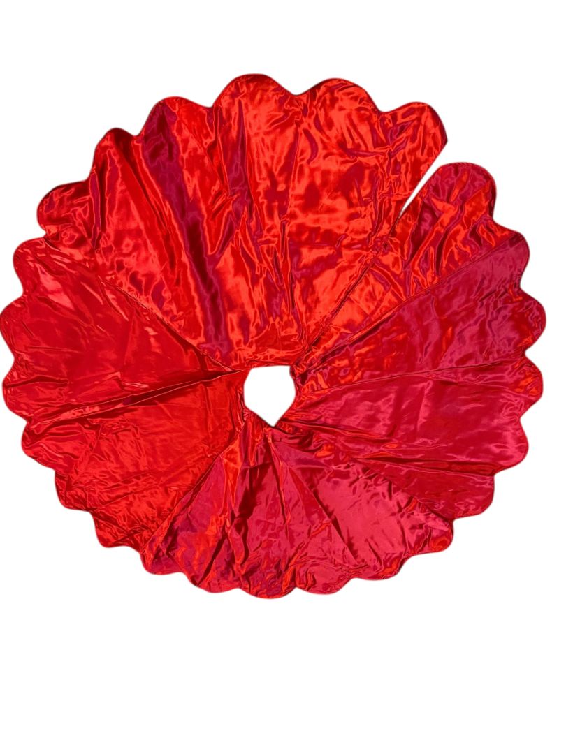 Vintage Christmas Tree Skirt Raggedy Ann Andy Quilted Fabric Christmas Tree Skirt 53" Red Satin Back