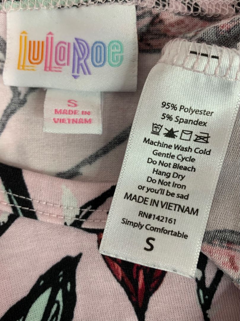 Size Small LulaRoe Womens Rose Print Tshirt Short Sleeve