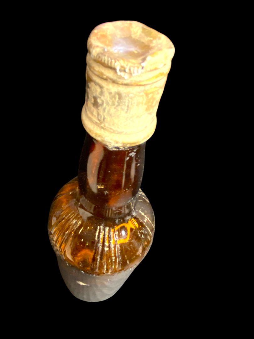 1949 Brown Glass Liquor Bottle with Cap Empty D-1 5649 4/5 qt