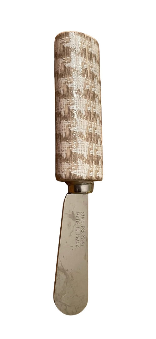 St. Nicholas Square Snow Valley Tray & 5 1/4" Spreading Knife 16"L x 5 1/2"W x 1 1/4"T