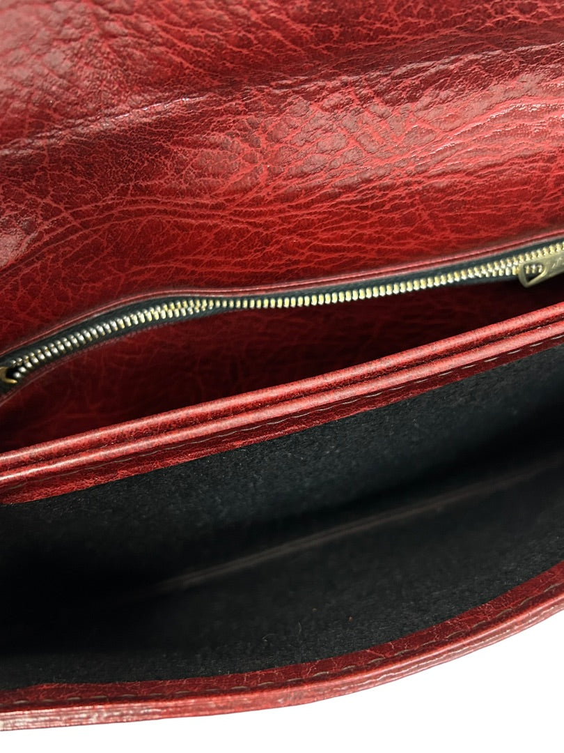 Vintage 1960s Brown Leather Pebbled Leather Goldtone Hardware Shoulderbag