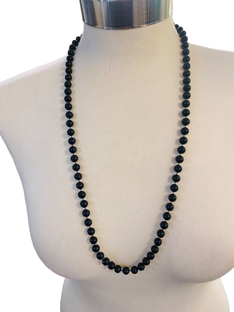 Vintage 1960s Black Acrylic Beaded Necklace 29" Spring Clasp