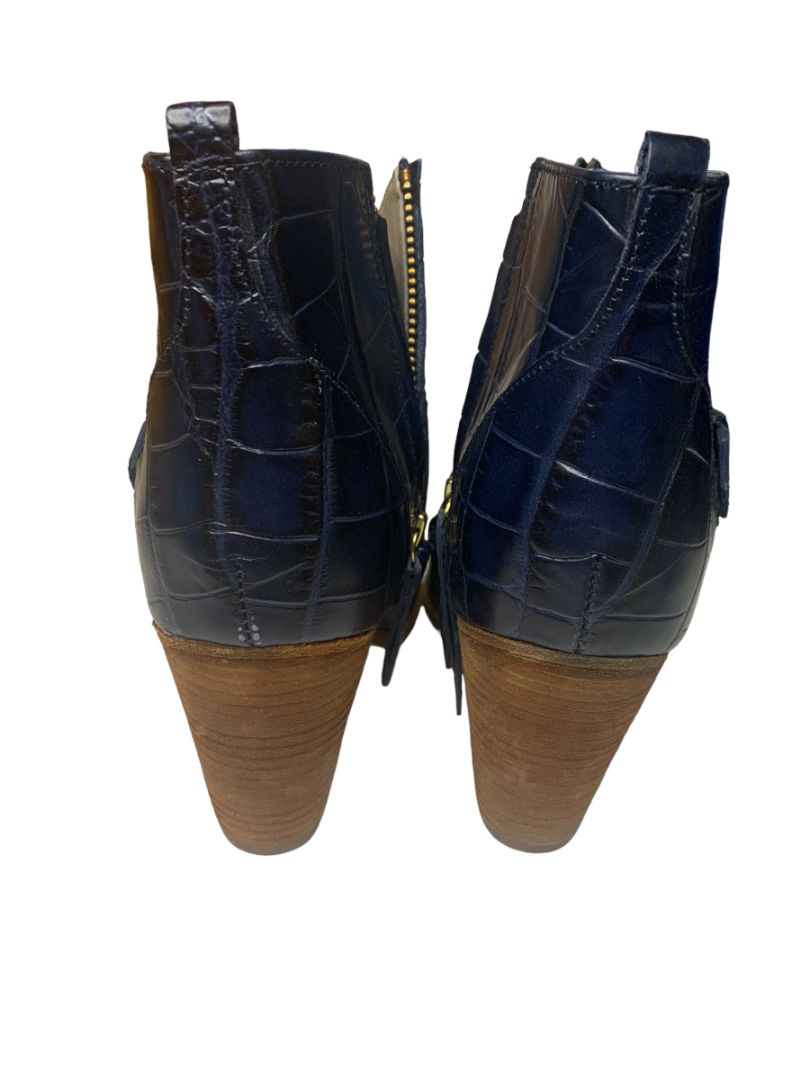 Size 38 Boden Women's Blue Leather 3.5" Heeled Bootie Croc Embossed A0745