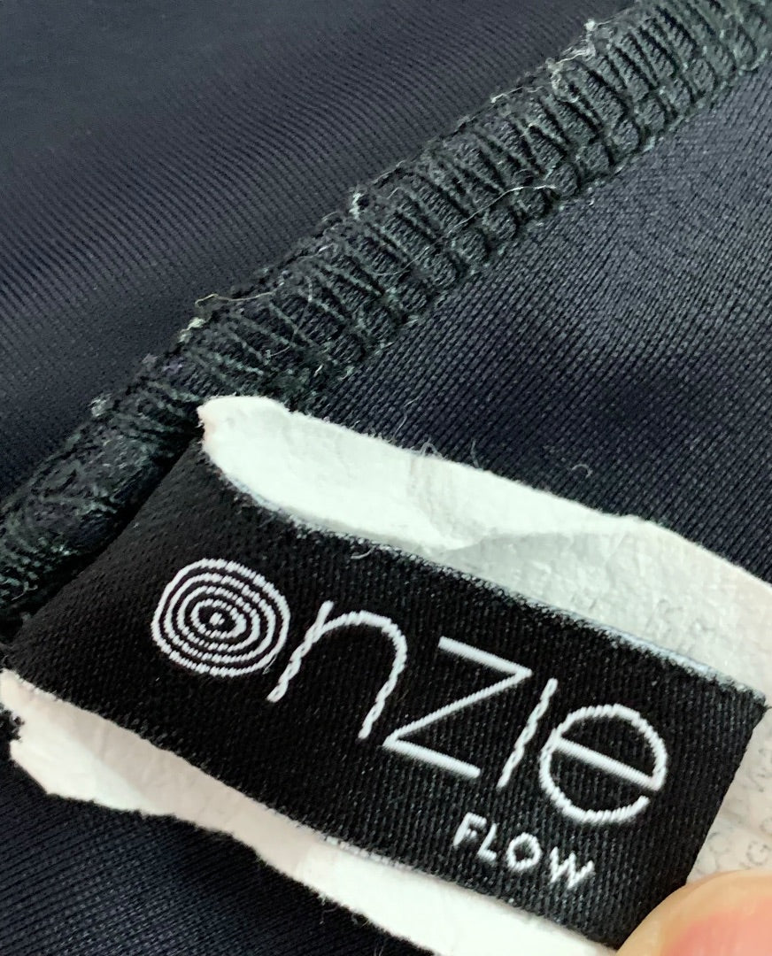 Medium Large Onzie Womens Activewear Leggings Color Block Mesh Calf