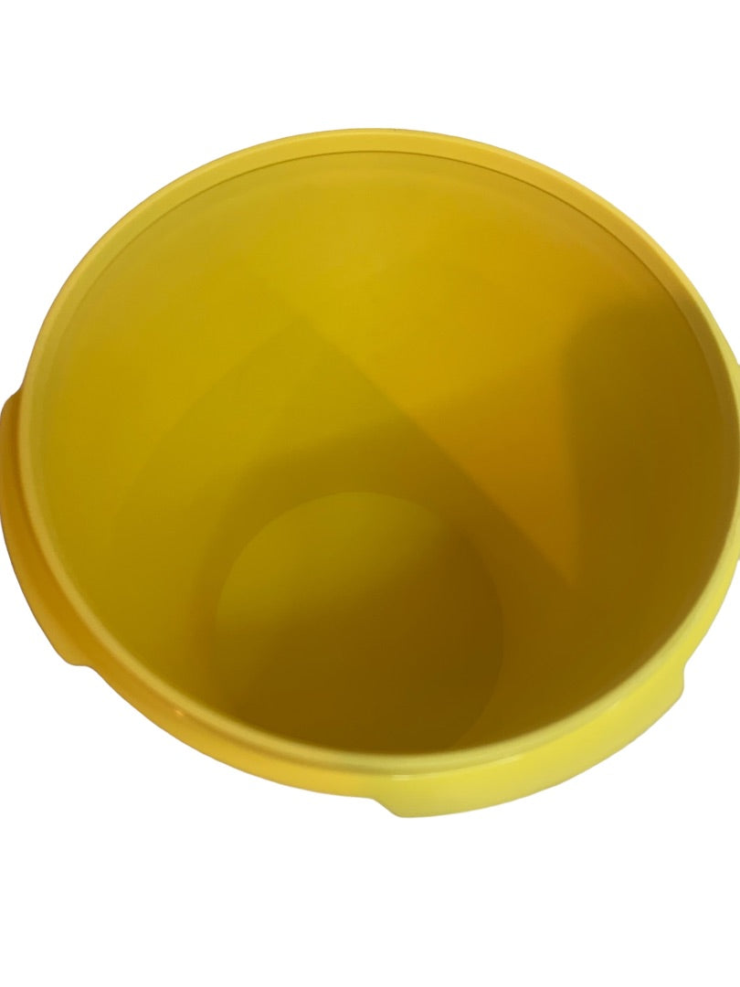 Tupperware Nesting Canister Yellow 811-3 Starburst Lid 812-56 6"h