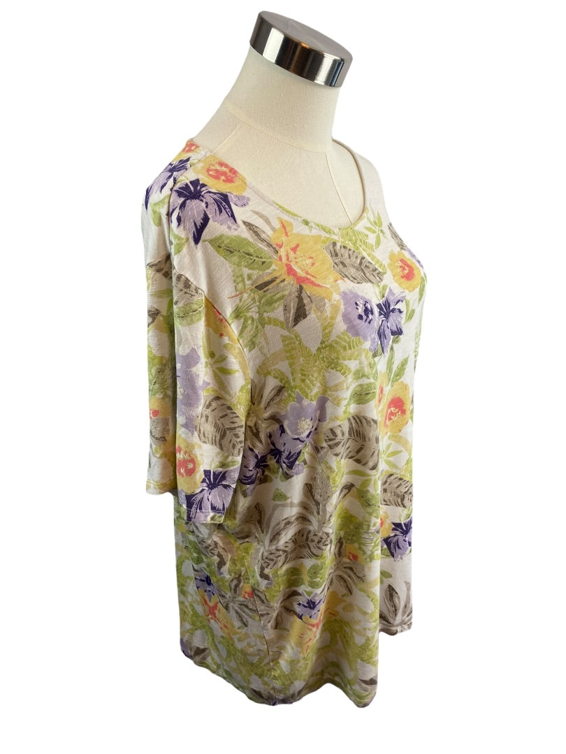 XL Chico's Women's Floral Print Tie Side Hem Tshirt Short Sleeve Scoop Neck