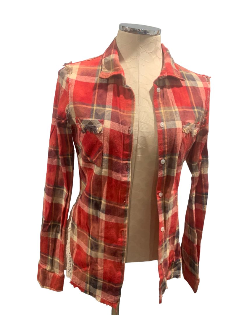 Small White Crow Anthropologie Red Plaid Women's Fitted Button Up Crochet