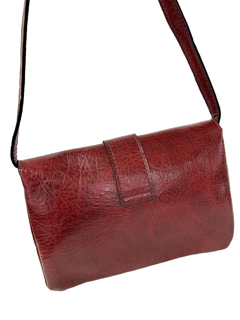 Vintage 1960s Brown Leather Pebbled Leather Goldtone Hardware Shoulderbag