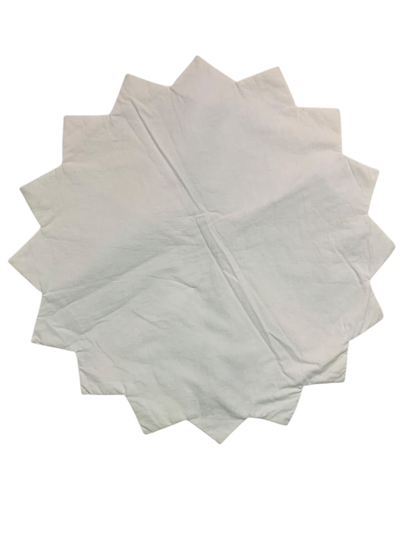 Vintage Dresden Quilt Table Topper Centerpiece Linen 20.5 Inch