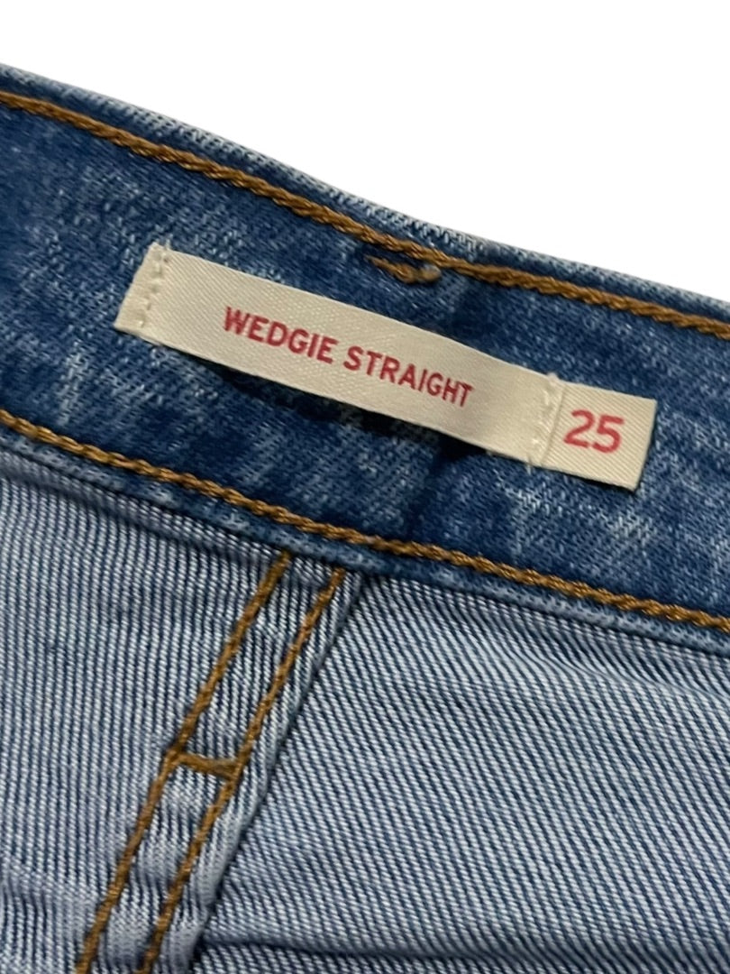 Size 25 Levi Strauss & Co Wedgie Straight Denim Womens Jeans Buttonfly