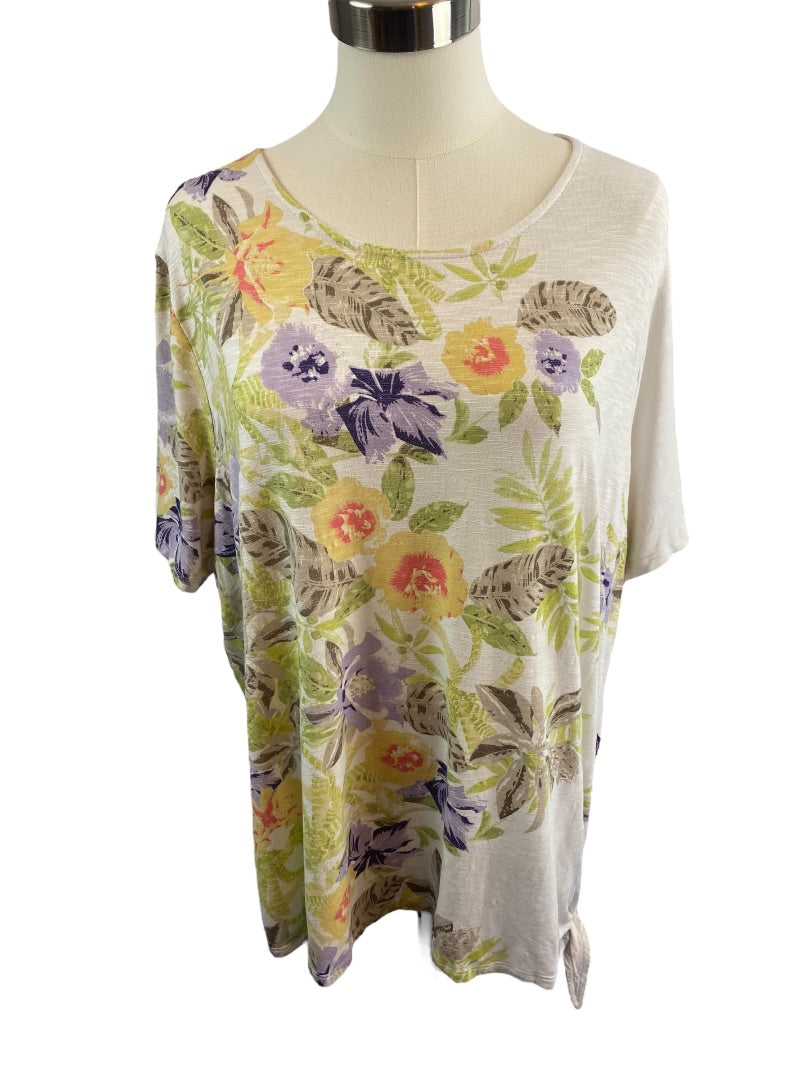 XL Chico's Women's Floral Print Tie Side Hem Tshirt Short Sleeve Scoop Neck