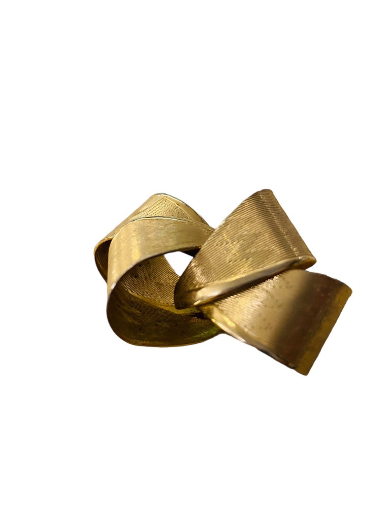 Goldtone Bow Textured Chevron Texture Brooch Pin Dimensional 1.8"