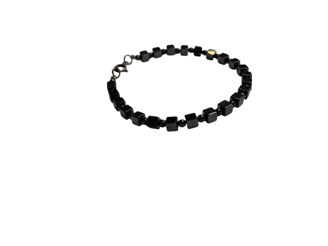 Vintage Hematite Beaded Bracelet 7 Inch Spring Clasp