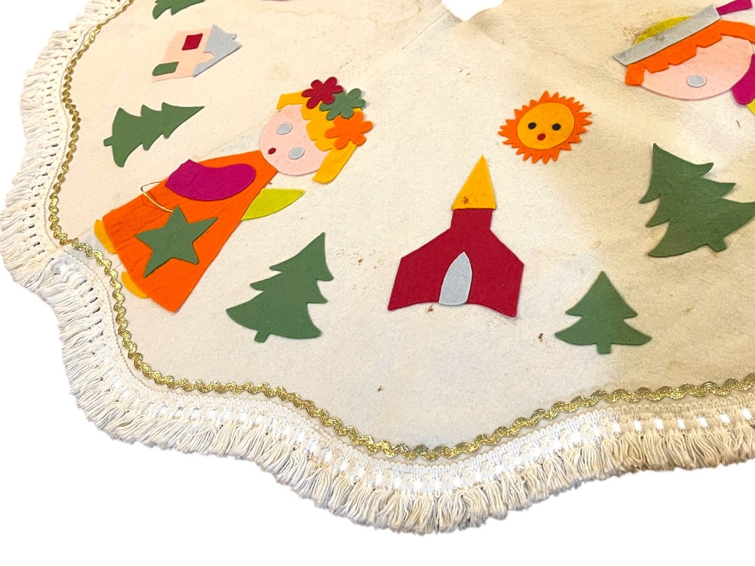 Midcentury Felt Tablecloth Holiday Christmas Tree Skirt 41 Inch Diameter