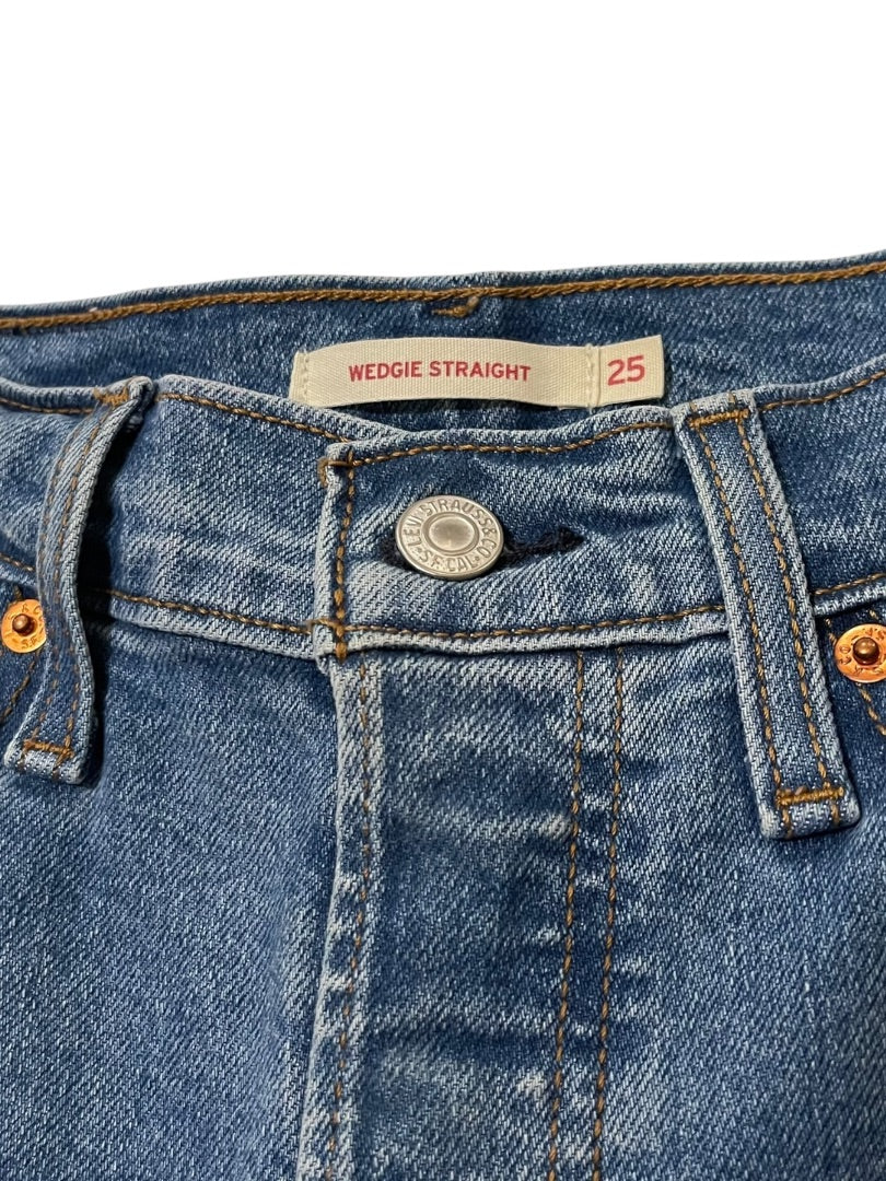 Size 25 Levi Strauss & Co Wedgie Straight Denim Womens Jeans Buttonfly