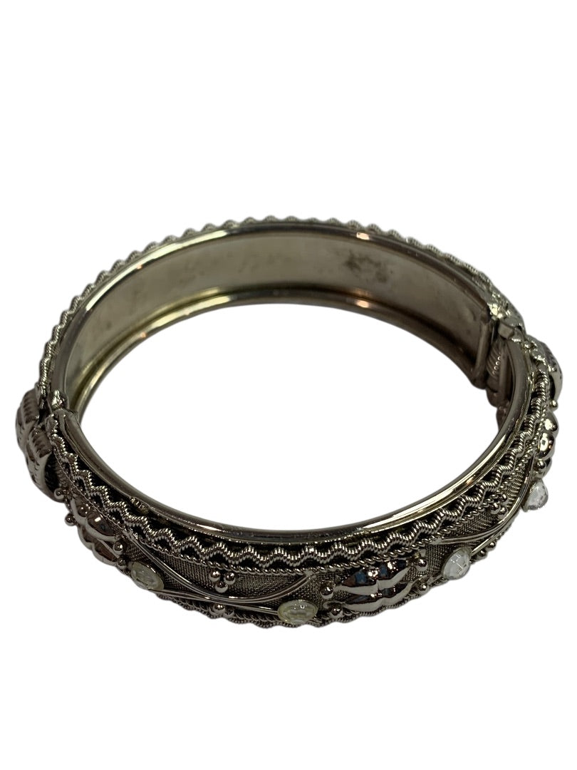 Hinged Bangle Bracelet Silvertone Mesh Rhinestone .5" Thick