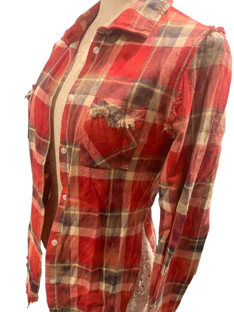 Small White Crow Anthropologie Red Plaid Women's Fitted Button Up Crochet