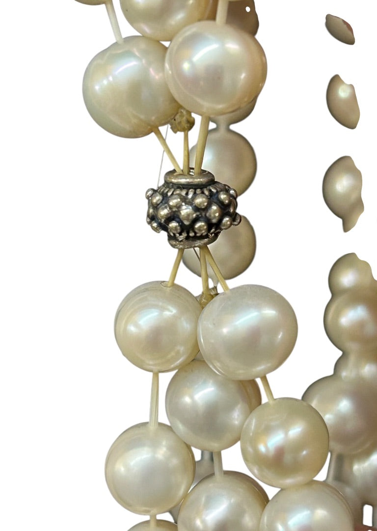 Triple Strand 9mm Pearl Stretch Bracelet Twist Silvertone Spacer