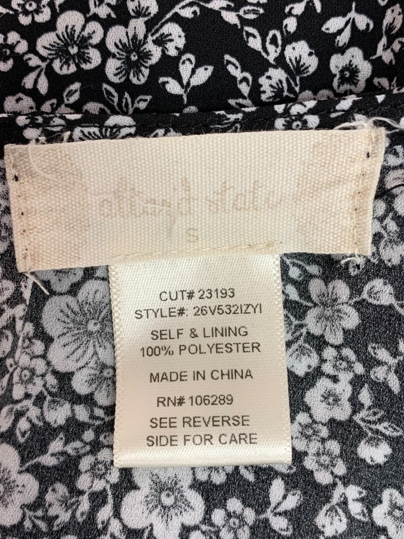 Small Altar'd State Black White Floral Dress Faux Wrap Short Sleeve