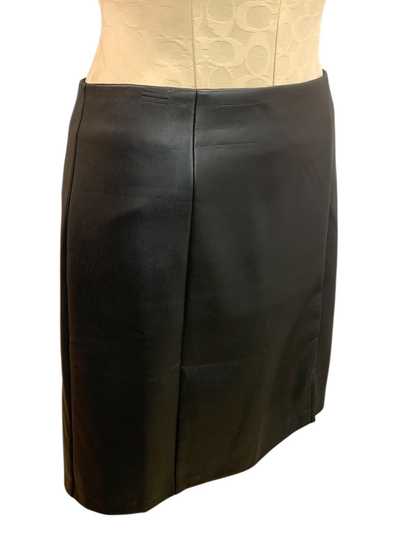 Size 4P Loft Petites Black Faux Leather Skirt Side Zip