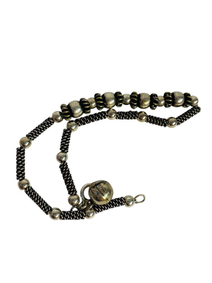 Silvertone Chain Beaded Bracelet 7.75" Spring Clasp