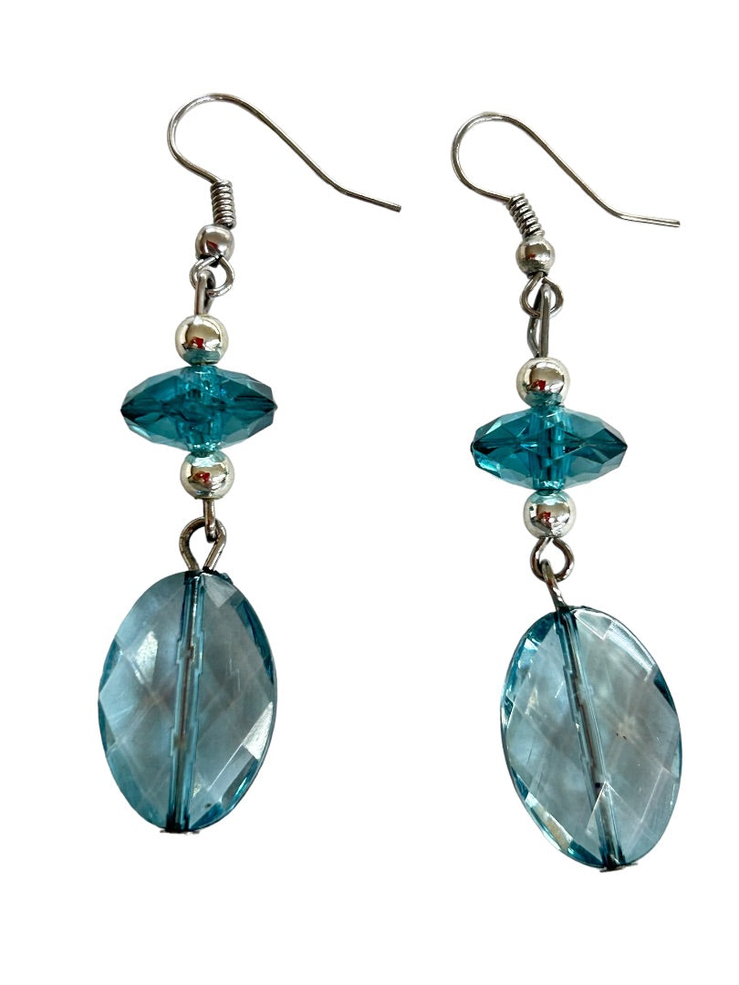 Blue Teal Faceted Acrylic Beaded Hook Pierced Earrings 2.5" Drop Dangle Silvertone