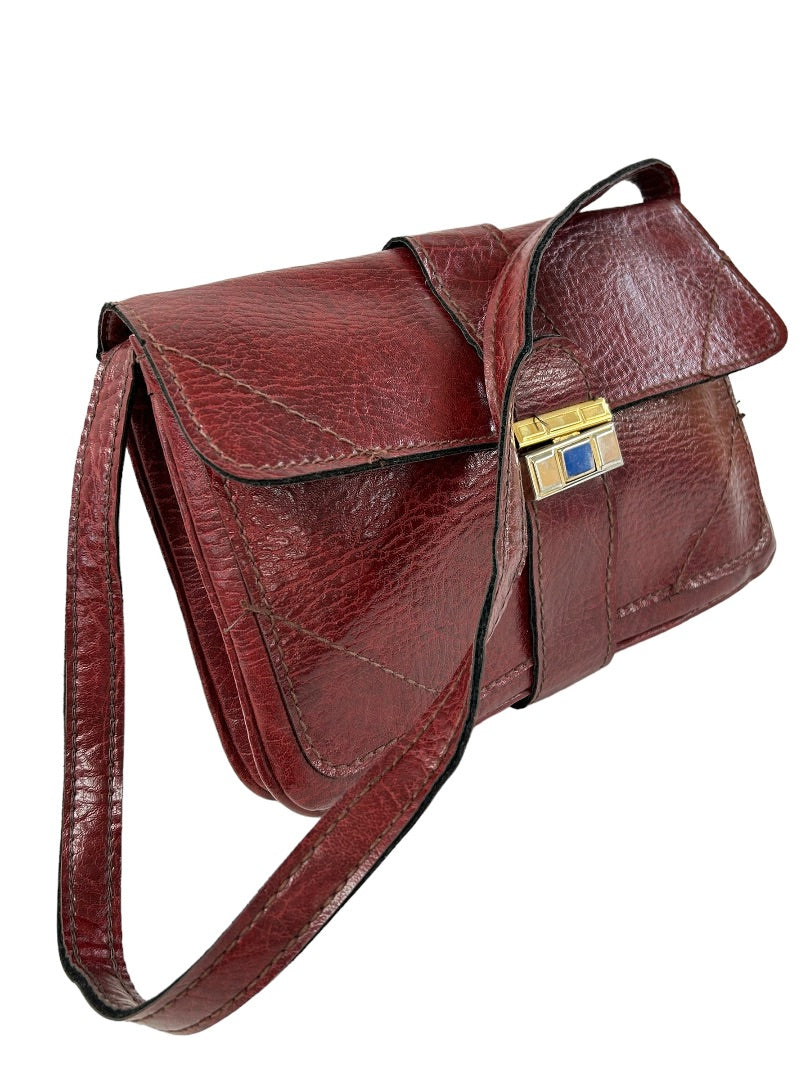 Vintage 1960s Brown Leather Pebbled Leather Goldtone Hardware Shoulderbag