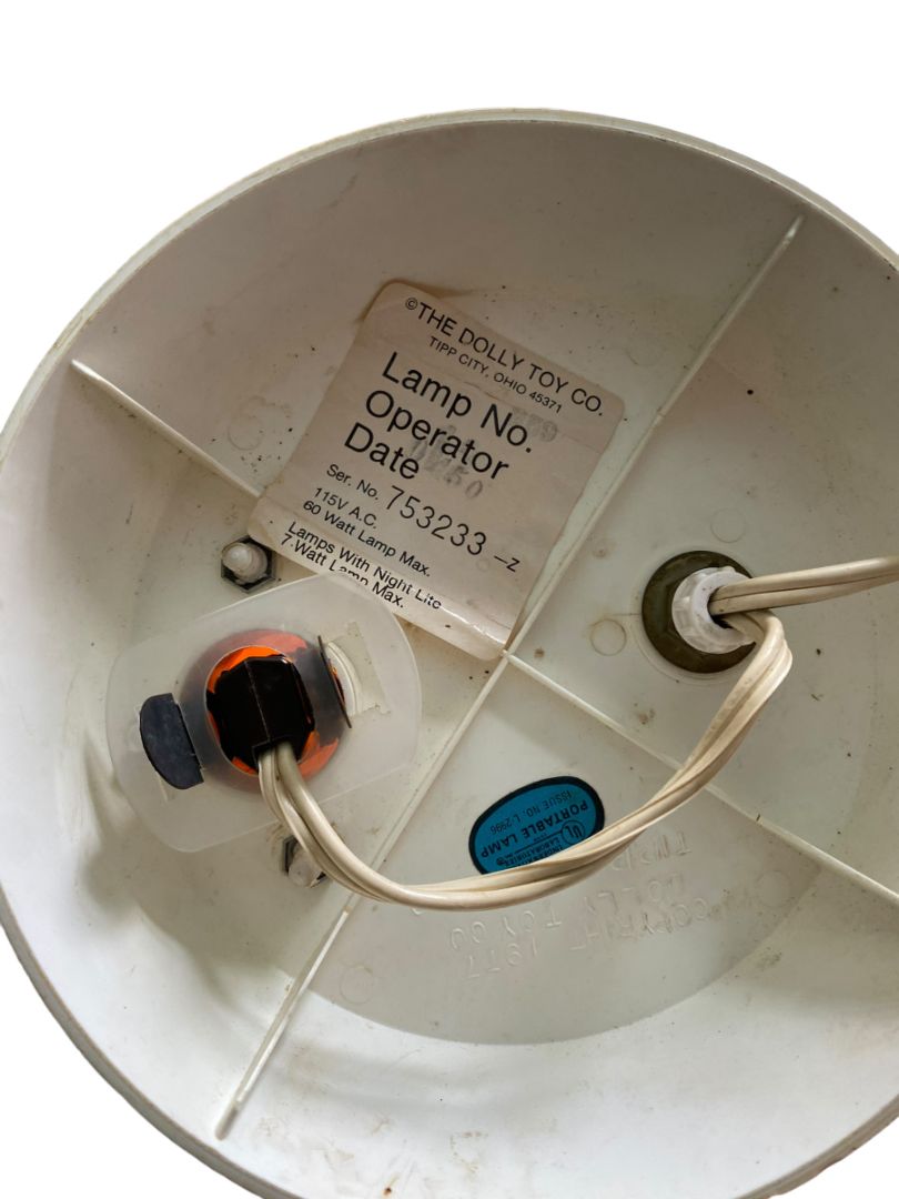 Disney Winnie the Pooh Lamp Figure Sitting Honey Dolly Toy Co 1977 Works Vintage