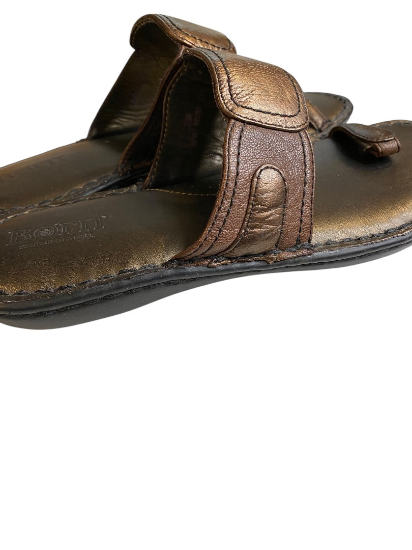 Size 7 Born Womens Metallic Bronze Leather Toe Loop Sandals Flip Flops