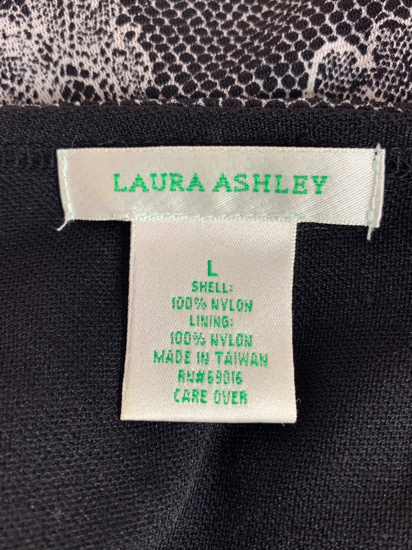 Large Laura Ashley Womens Lined V-Neck Shirt Lace Print Lined Black