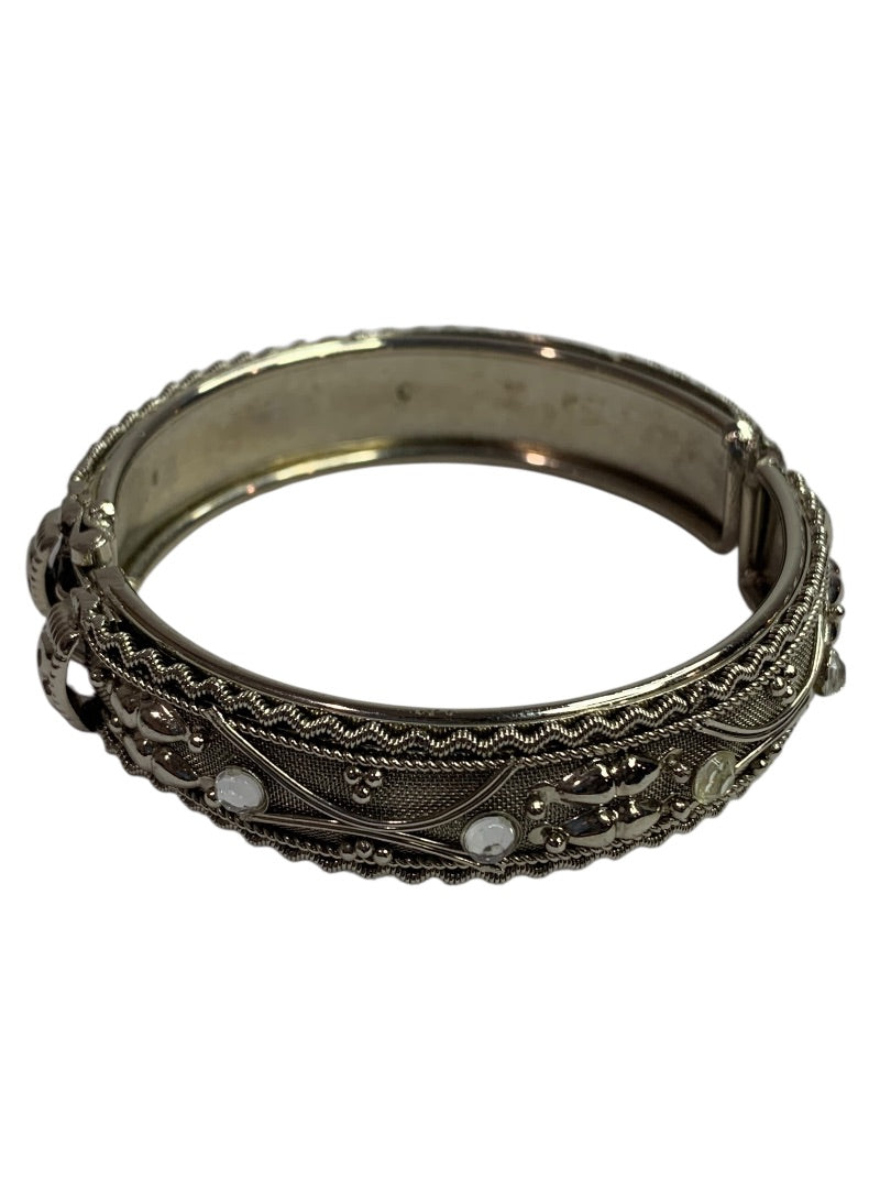 Hinged Bangle Bracelet Silvertone Mesh Rhinestone .5" Thick