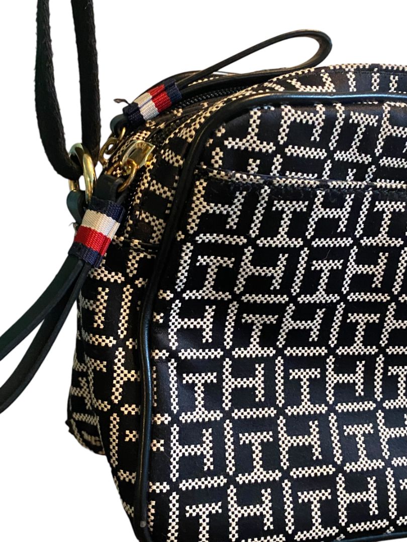 Tommy Hilfiger Crossbody Monogram Dual Zip Pocket Shoulder Bag Black White
