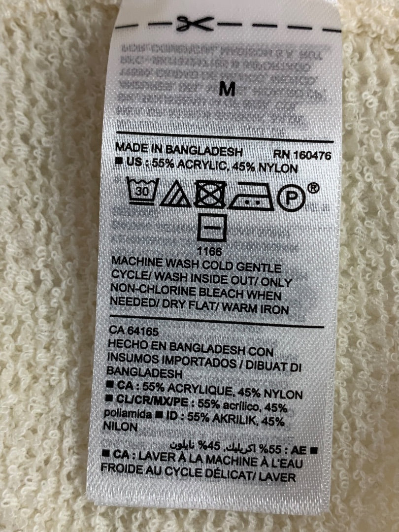 Medium Old Navy Ivory Lightweight Sleeveless Sweater