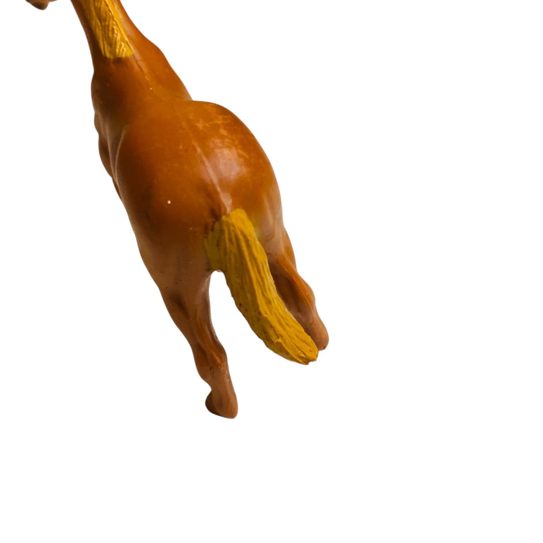 1997 Safari LTD Plastic Horse Figurine Chestnut Mare 4 Inch