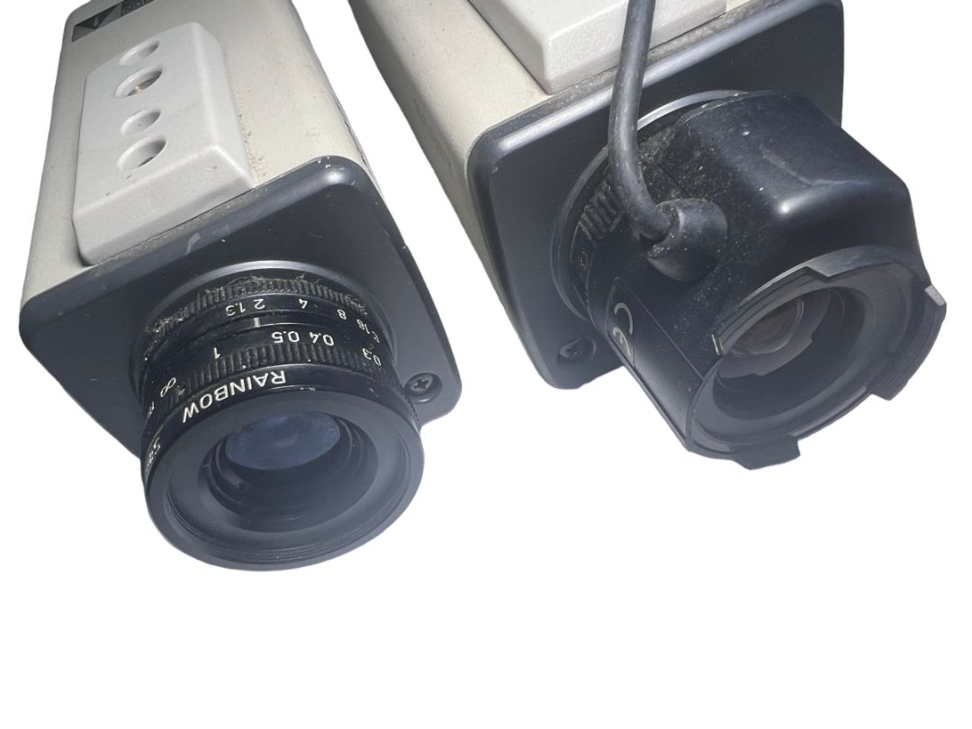 2 Sony CCD-IRIS Hyper HAD B&W Video Camera Cameras SPT-M104A