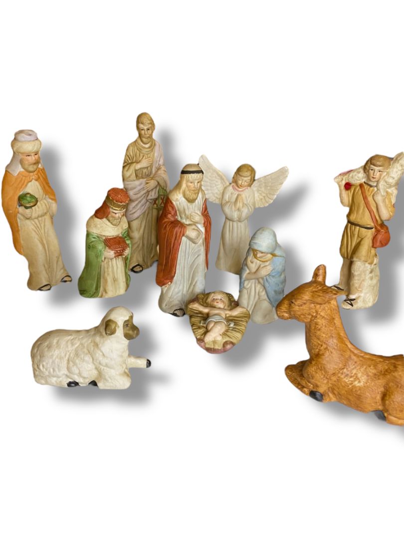 Vintage 10 Piece Ceramic Nativity Set Wise Men Sheep Jesus