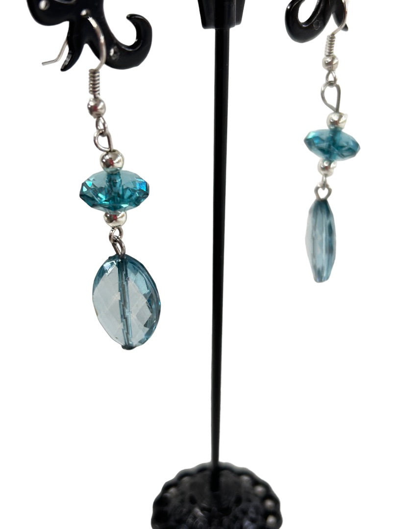 Blue Teal Faceted Acrylic Beaded Hook Pierced Earrings 2.5" Drop Dangle Silvertone