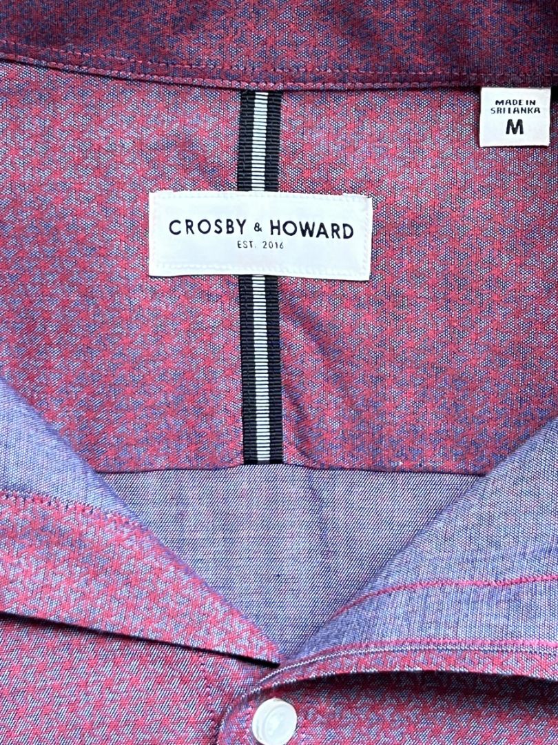 Size Medium Crosby & Howard Maroon Patterned Short Sleeve button Down Shirt NWT