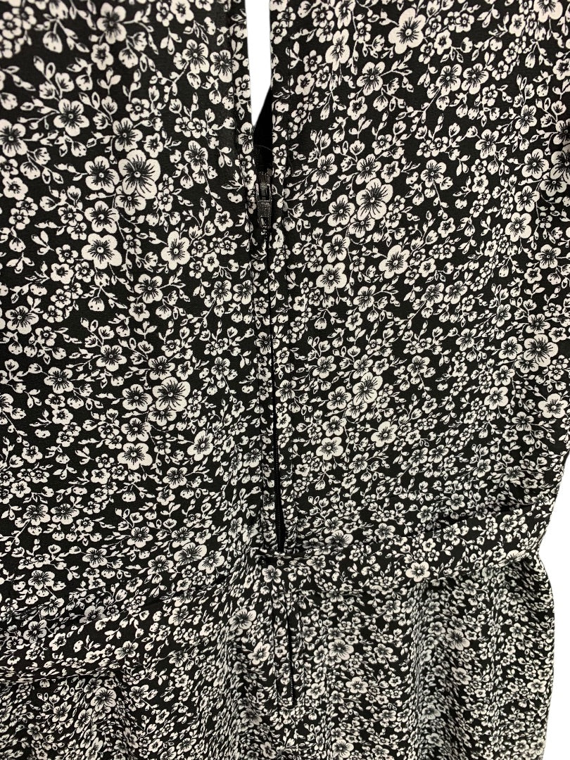 Small Altar'd State Black White Floral Dress Faux Wrap Short Sleeve