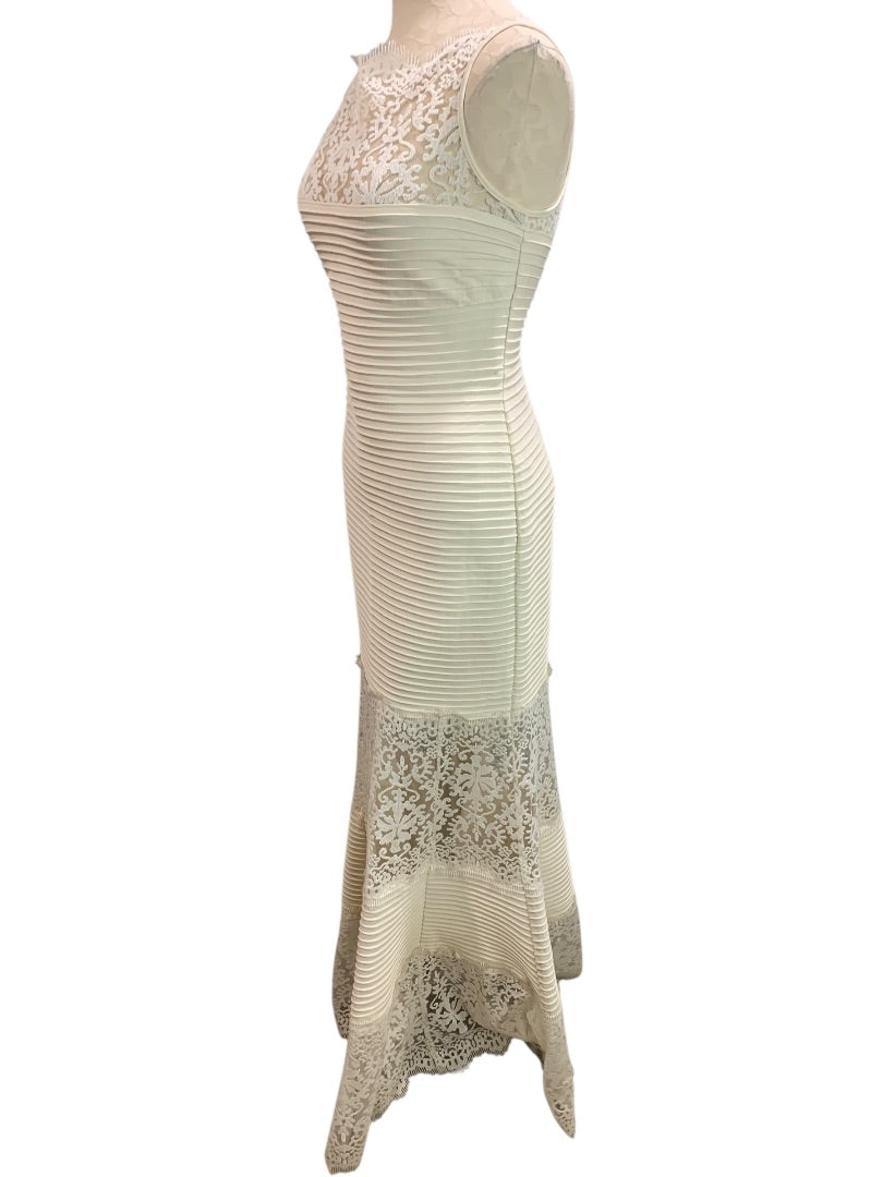 XS Tadashi Shoji Pintuck Lace Gown Ivory Boatneck Romantic