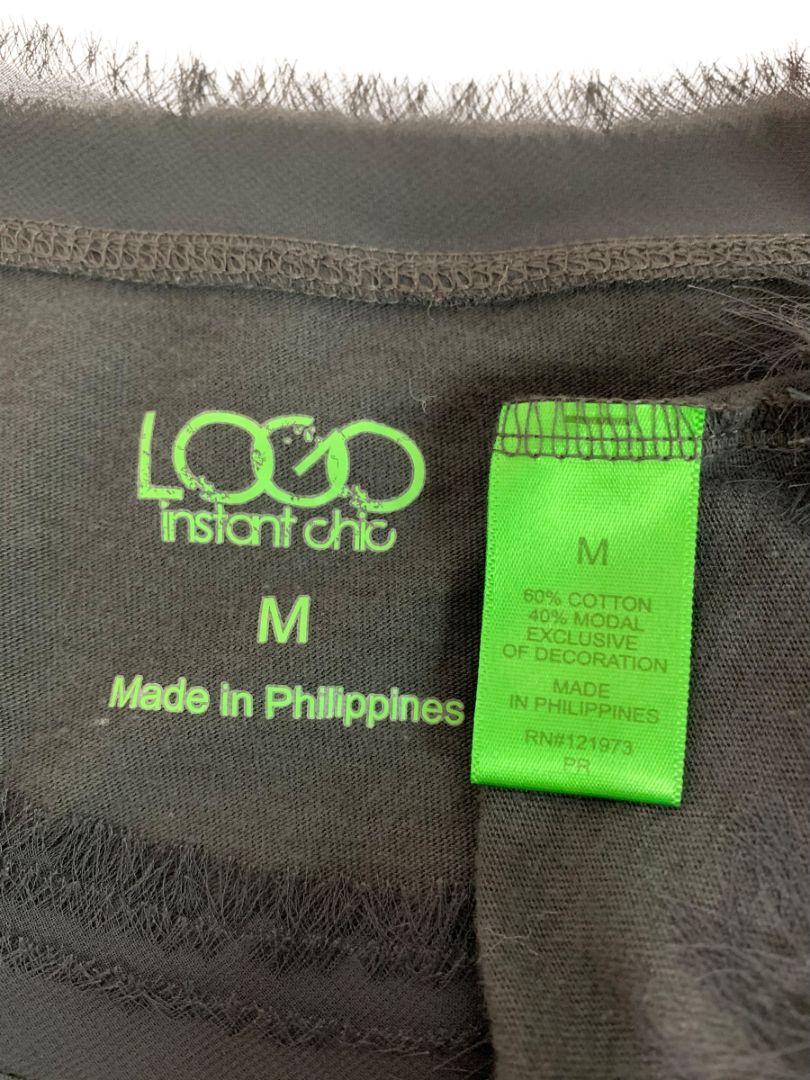 Size Medium LOGO Lori Goldstein Womens Gray Knit Shirt Long Sleeve