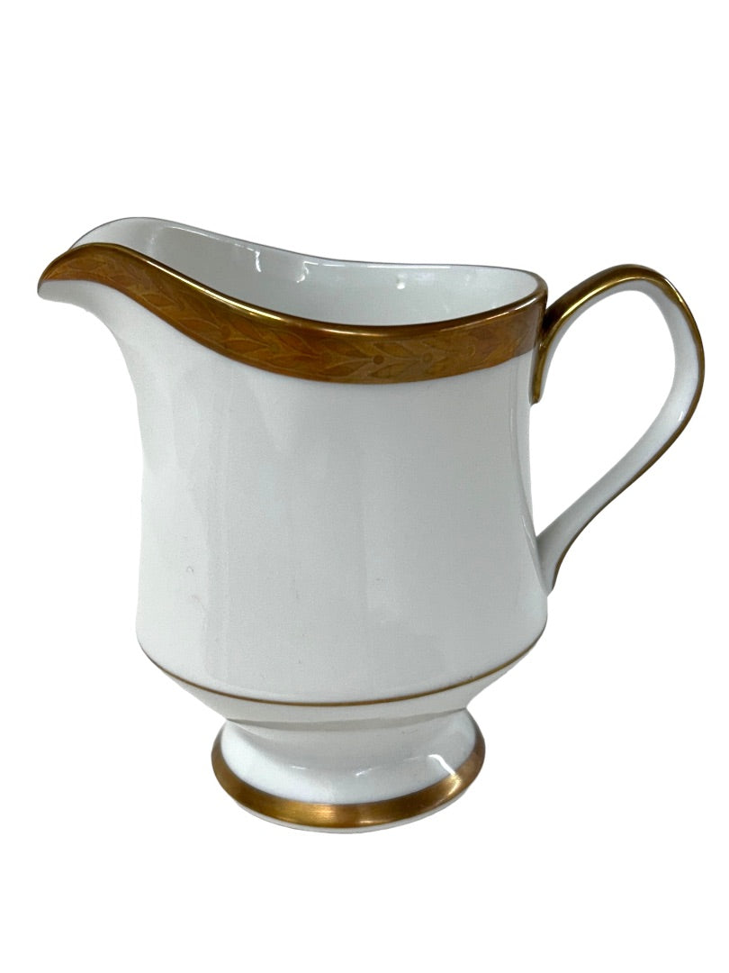 Sango Royalty Pattern White Gold Trim Leaf Creamer 1970s