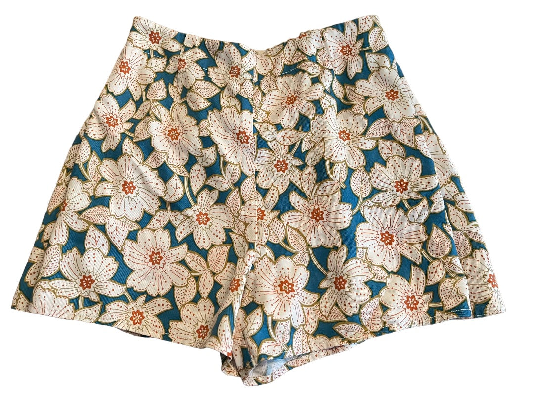 XS by Anthropologie Floral Front Tie Shorts Side Zipper Tropical