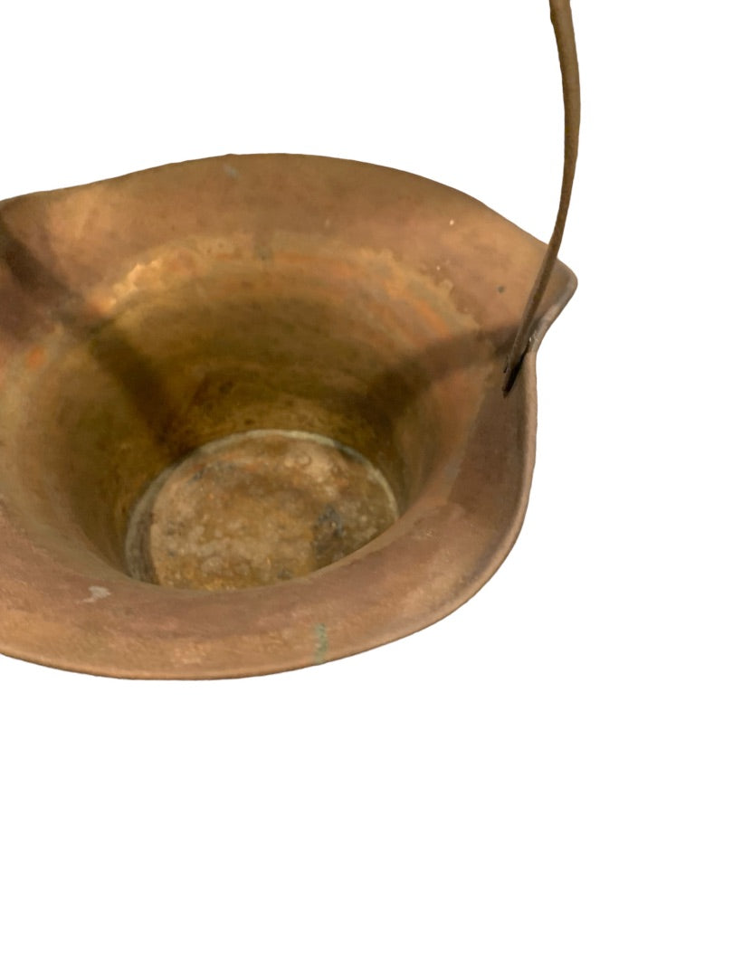 Vintage Brass Hammered Basket Planter Handle 8"h x 3.3" Base Diameter x 6" Diameter