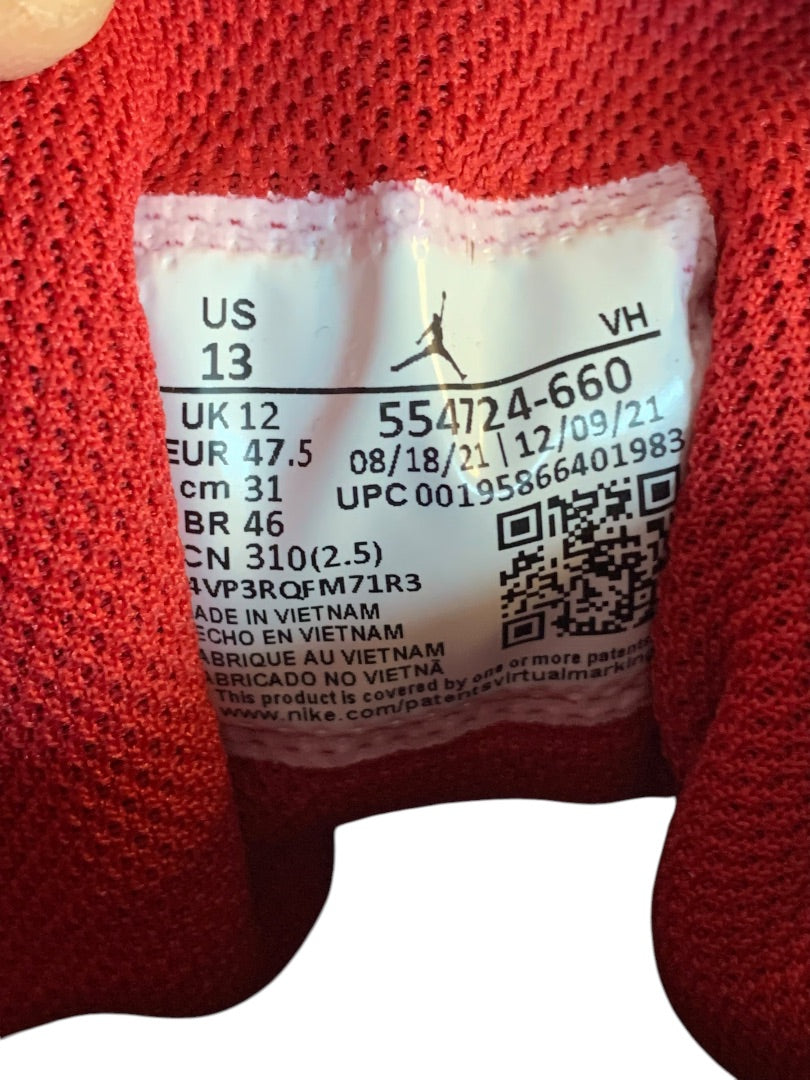 Size 13 Nike Air Jordan 1 Mid Reverse Bred Red Black Sneaker 2021 554724-660