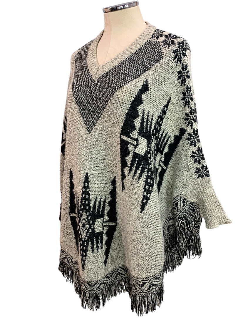Small Medium Metric Womens Aztec Poncho Style Sweater Arms