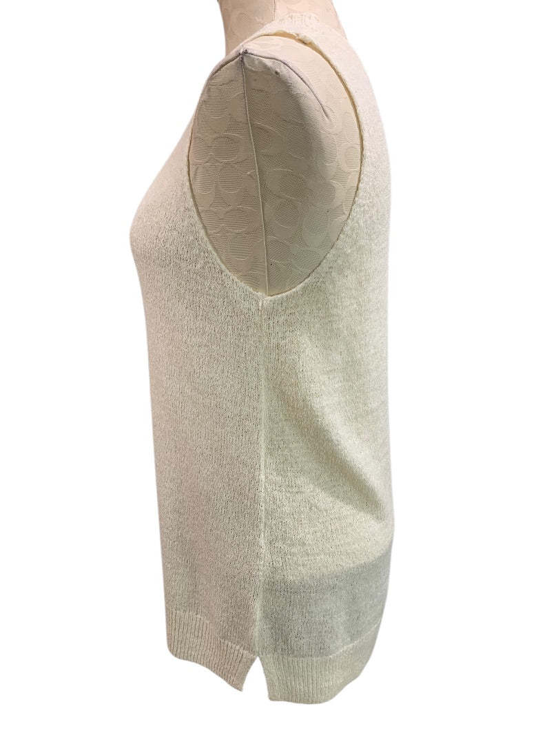 Medium Old Navy Ivory Lightweight Sleeveless Sweater