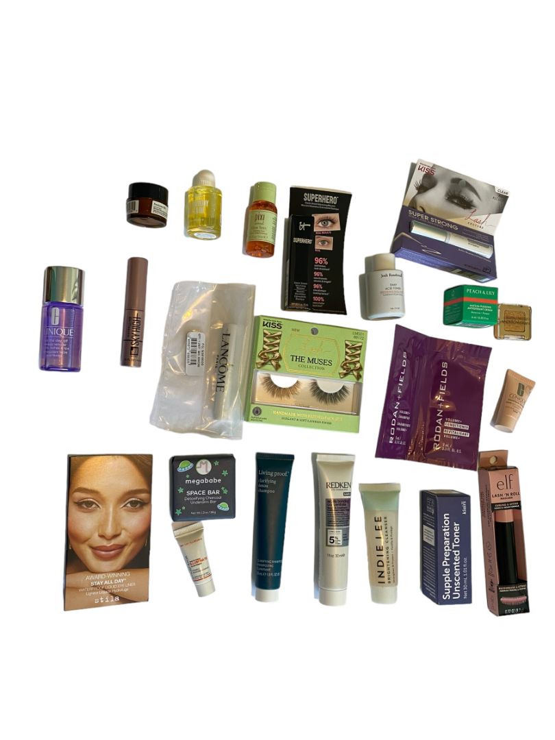 Mixed Lot of Toiletries and Beauty Samples 22 Pc Megababe Smashbox Lancome it Perricone MD Clinique Stila and more - no cosmetic case