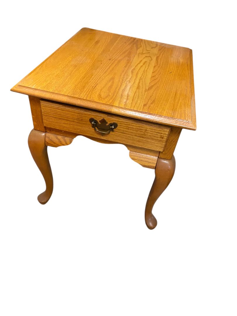 Broyhill Solid Oak End Table Country French Drawer 22"L x 27"D x 24"H