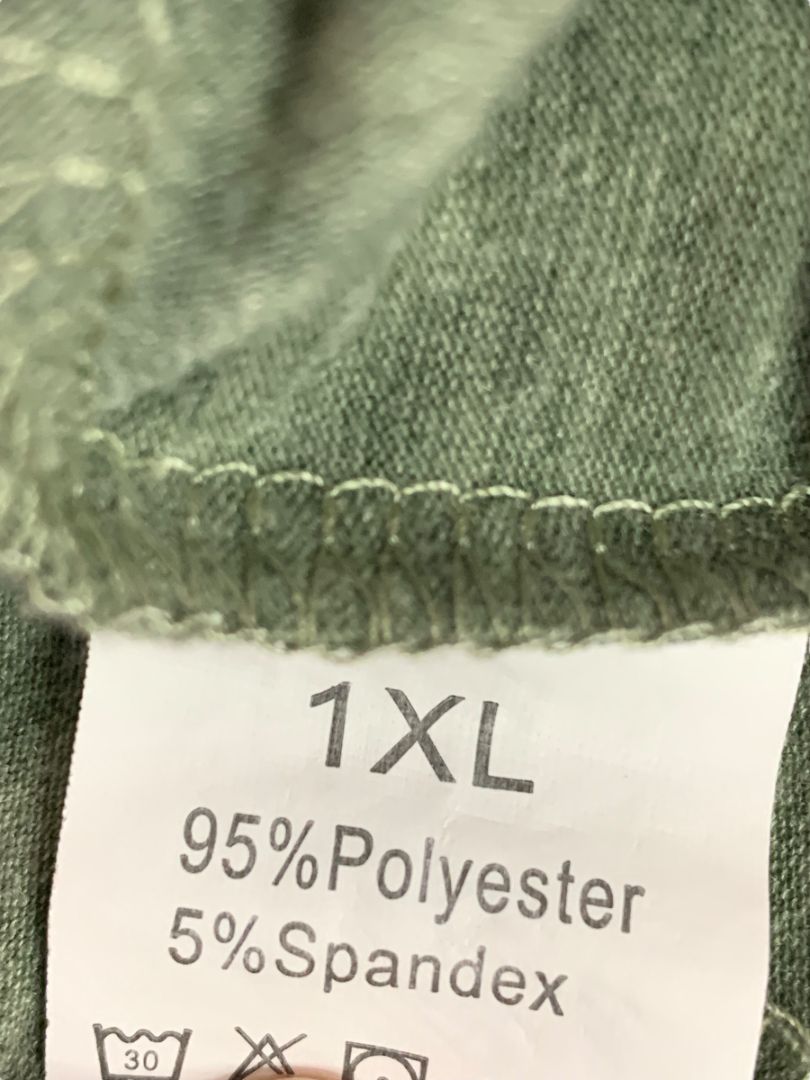 Size 1XL Womens Green Heathered Tshirt V-Neck Short Sleeve